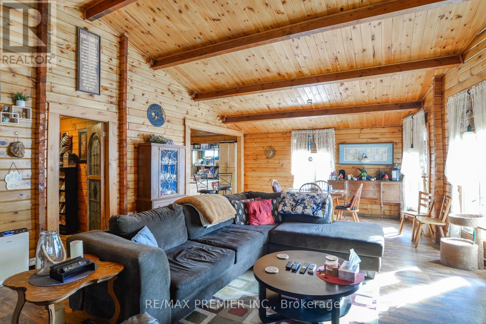 1515 11 Highway S Property Photo 6