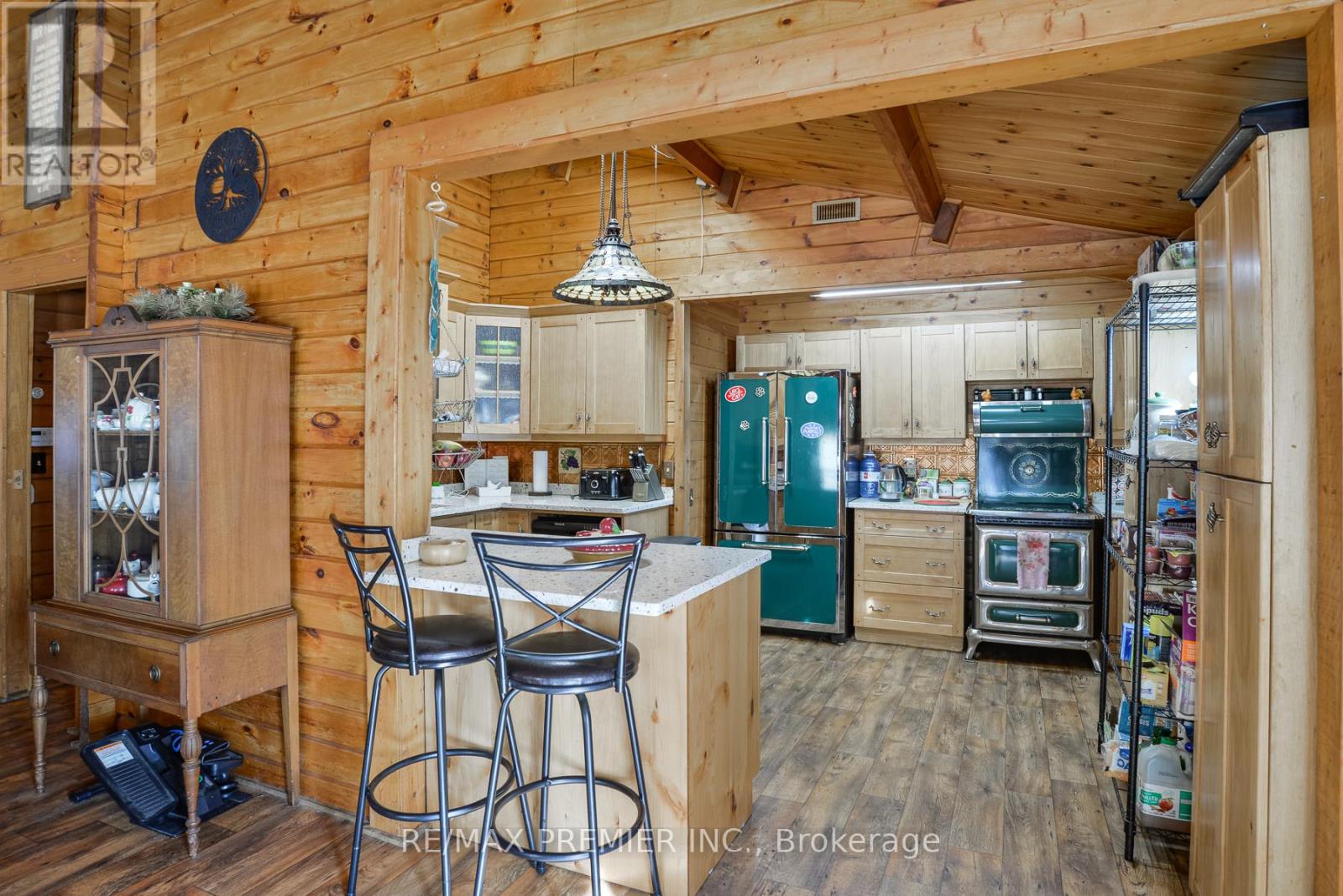 1515 11 Highway S Property Photo 8