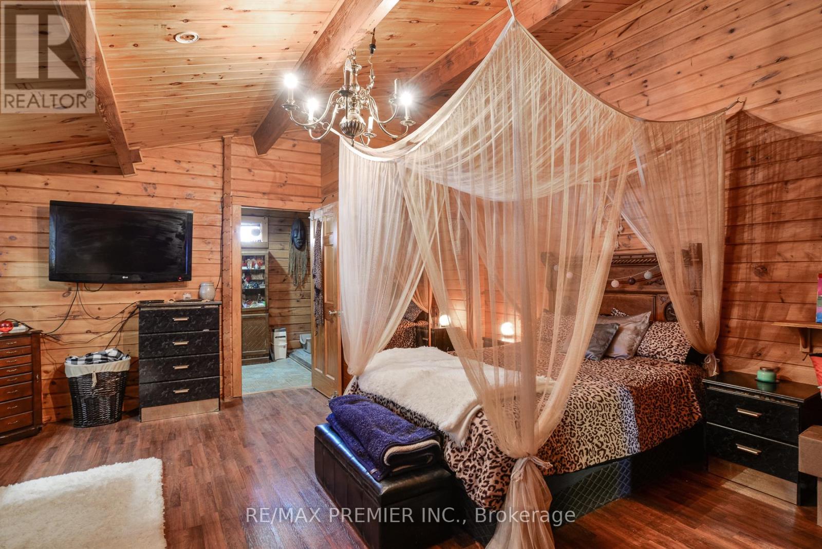 1515 11 Highway S Property Photo 10
