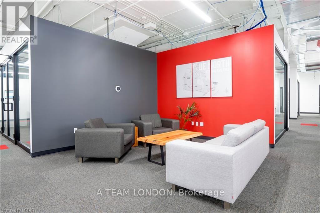 Multi - 300 Wellington Street Property Photo 23
