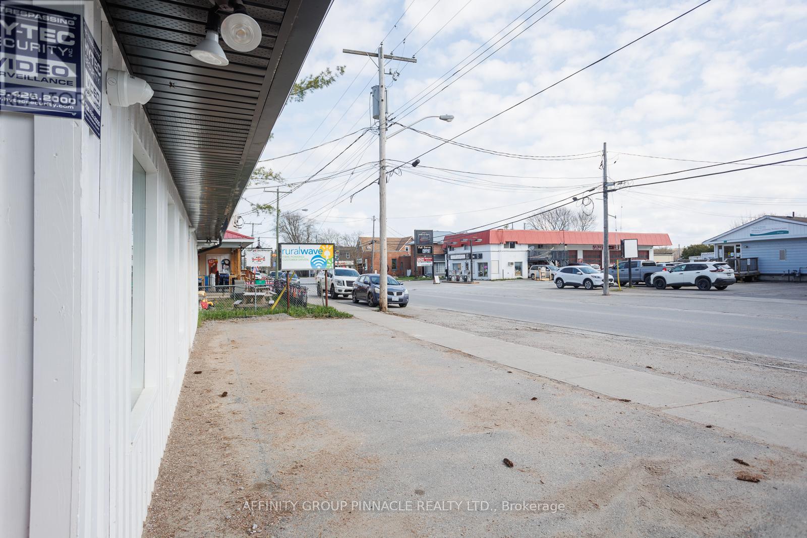 413 Eldon Road Property Photo 3