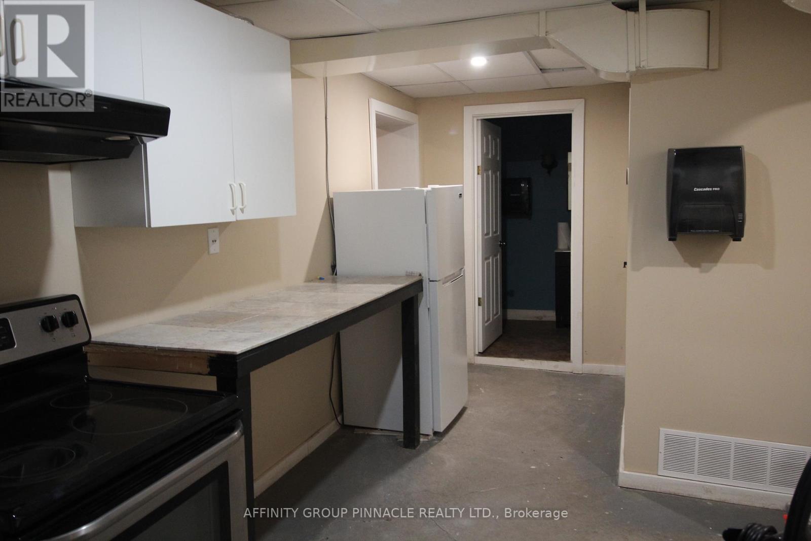 413 Eldon Road Property Photo 11