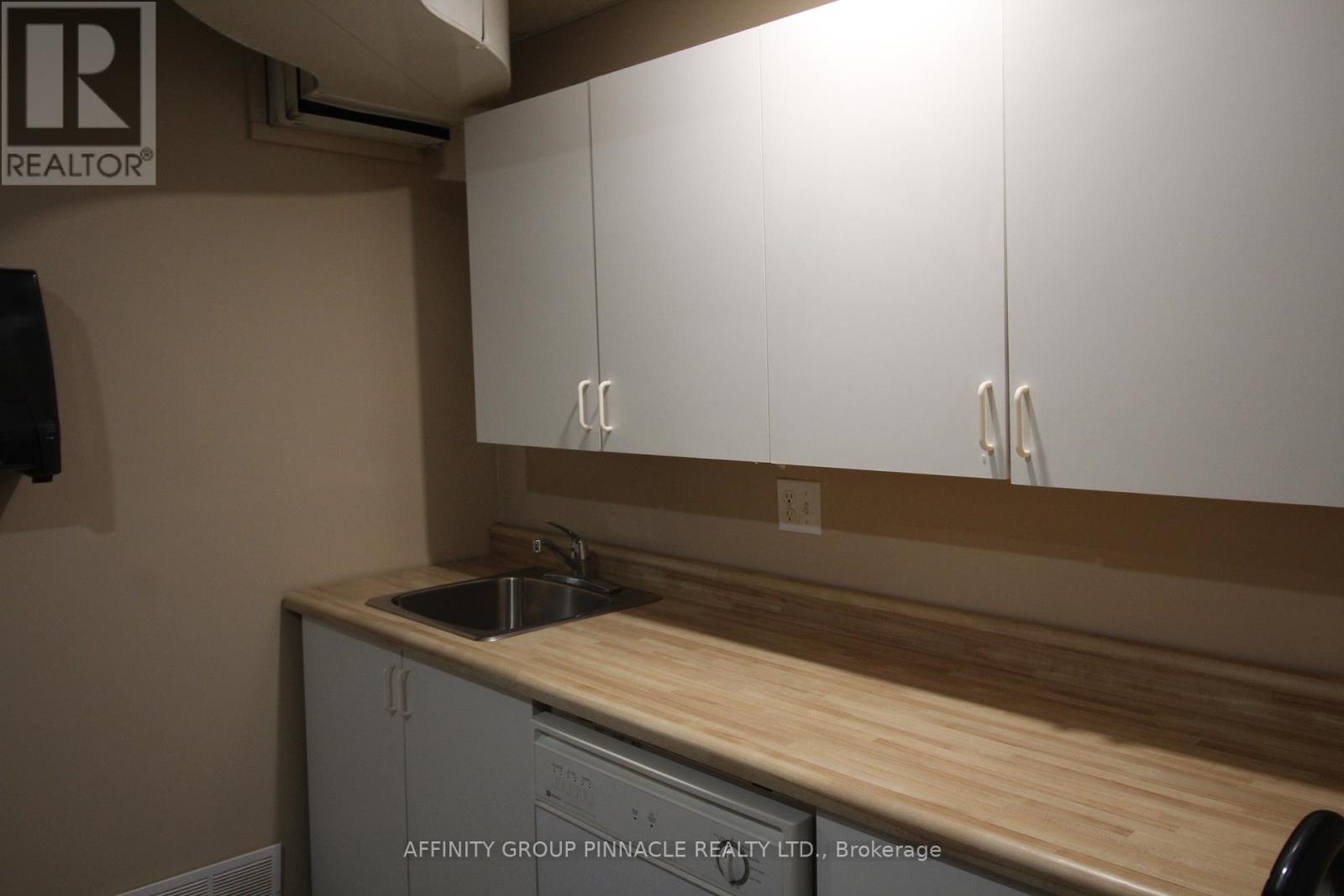 413 Eldon Road Property Photo 12