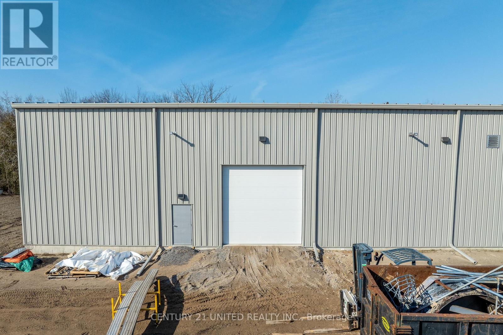 1565 8th Line Property Photo 10