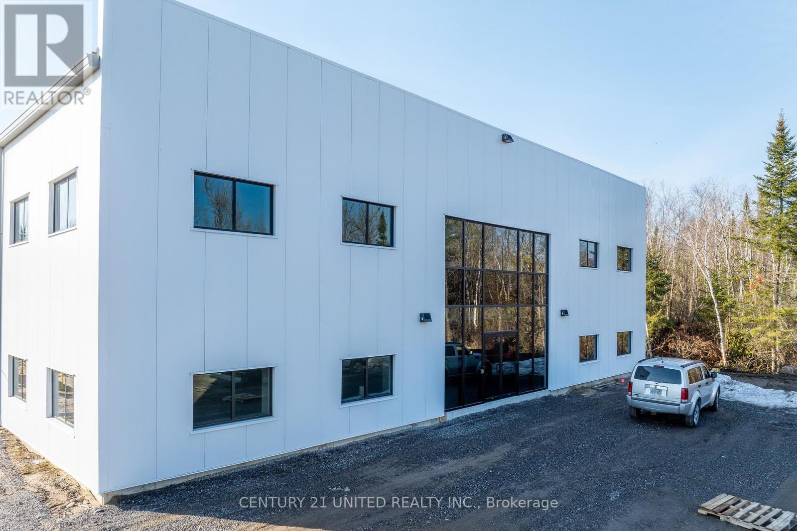 1565 8th Line Property Photo 14