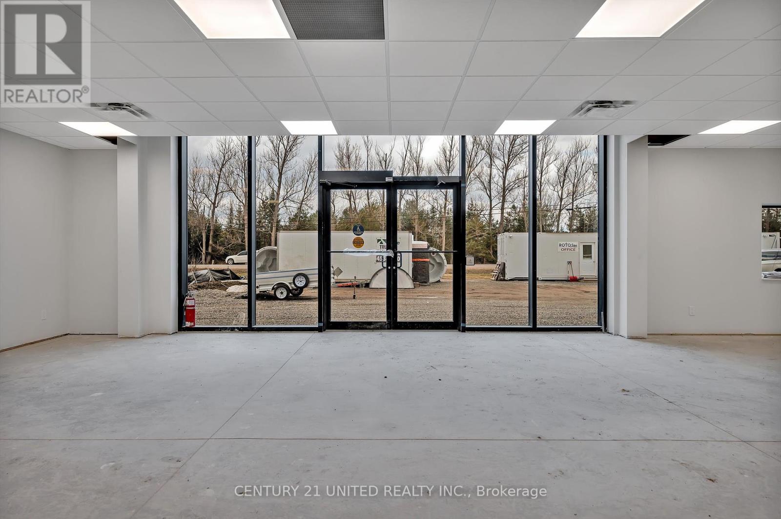 1565 8th Line Property Photo 16