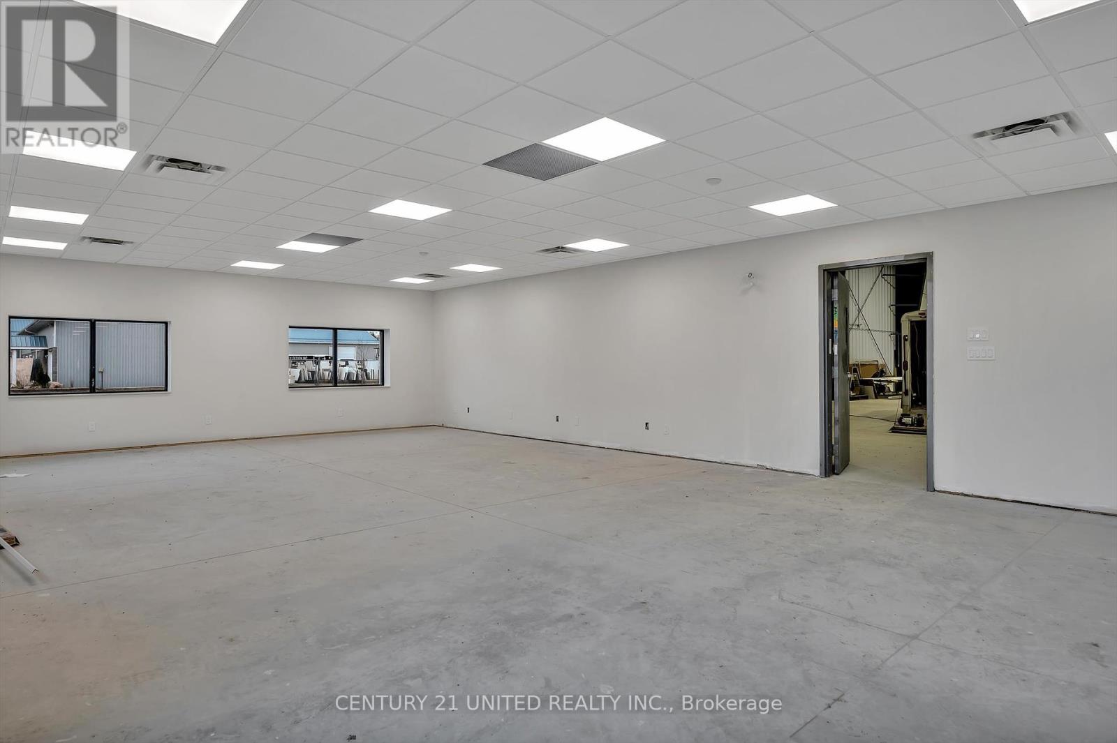 1565 8th Line Property Photo 19