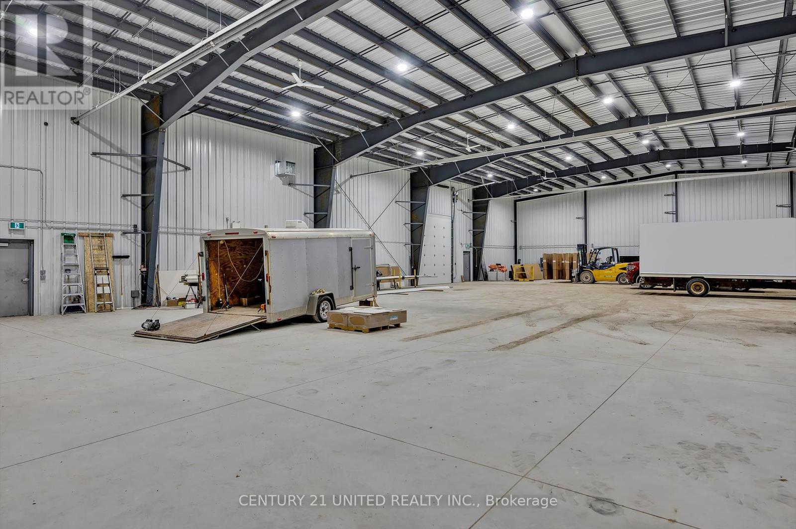 1565 8th Line Property Photo 25