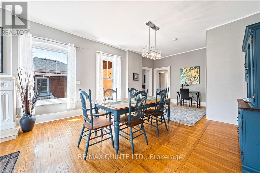 156 Bridge Street E Property Photo 17