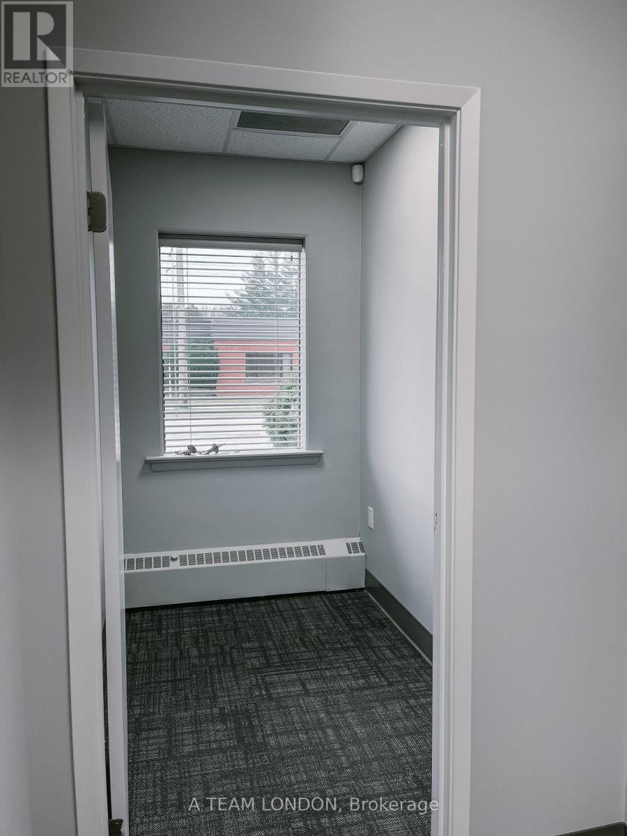 340 Saskatoon Street Property Photo 24
