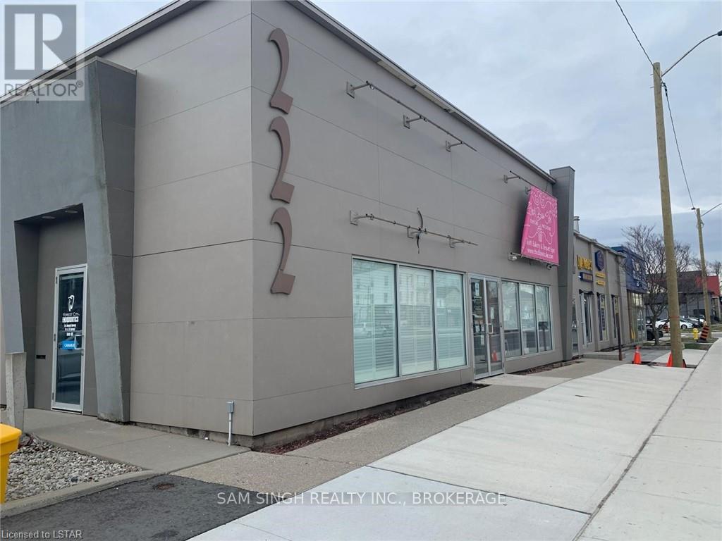 104 - 222 Wellington Street Property Photo 2