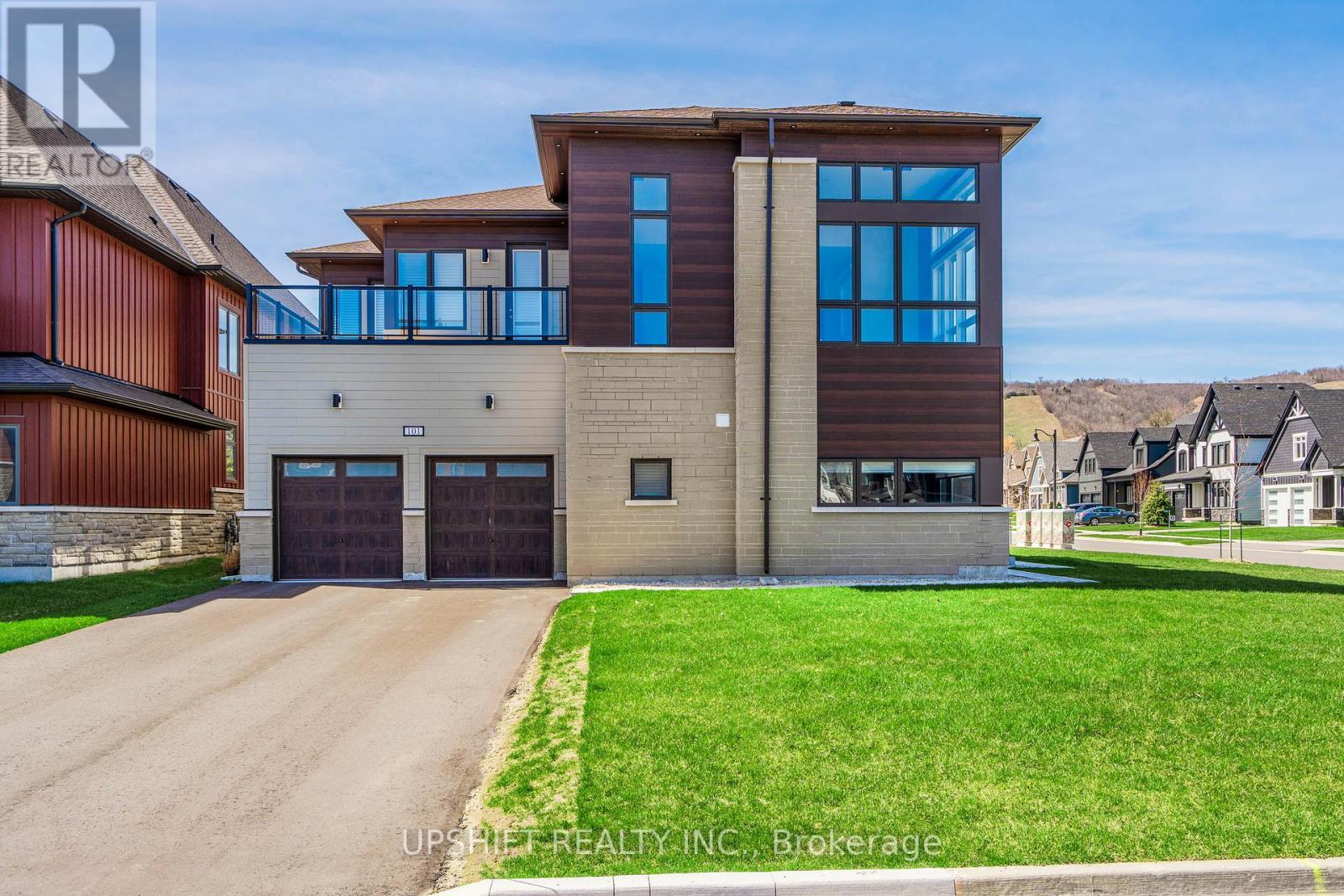 101 Stoneleigh Drive Property Photo 2