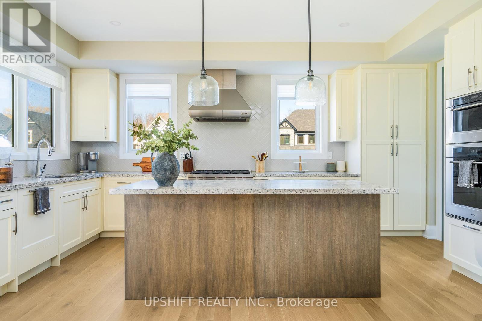 101 Stoneleigh Drive Property Photo 10
