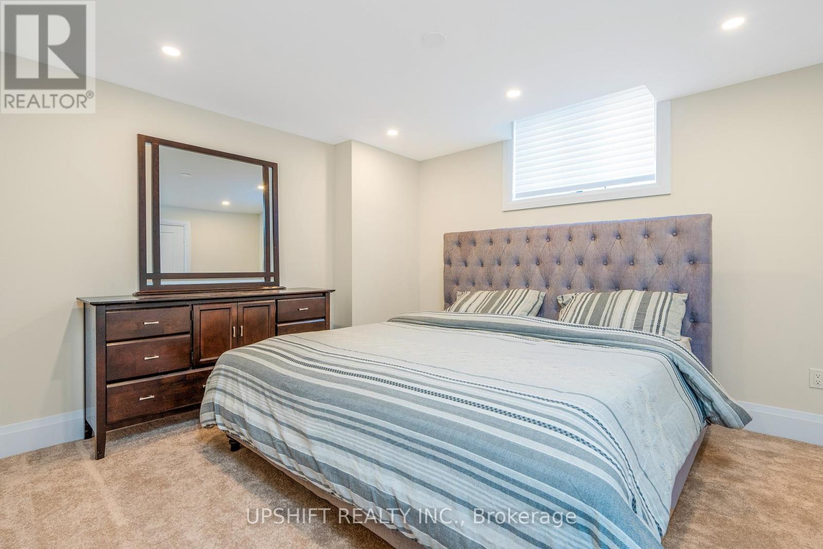 101 Stoneleigh Drive Property Photo 36