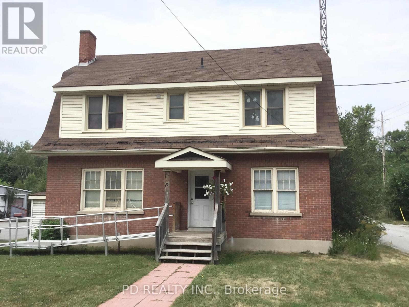 79 King Street E Property Photo 7