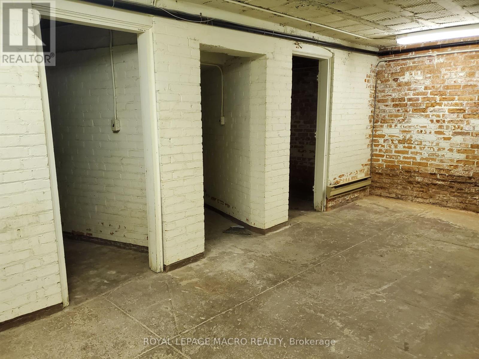 Lower - 4365 Queen Street Property Photo 19