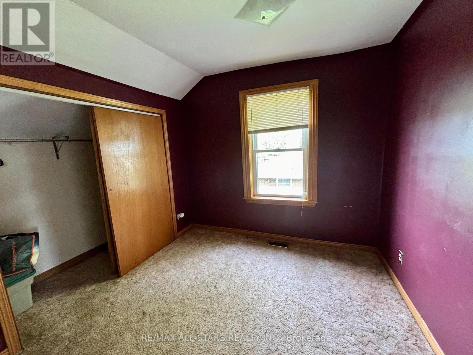 894 Highway 7 Property Photo 5