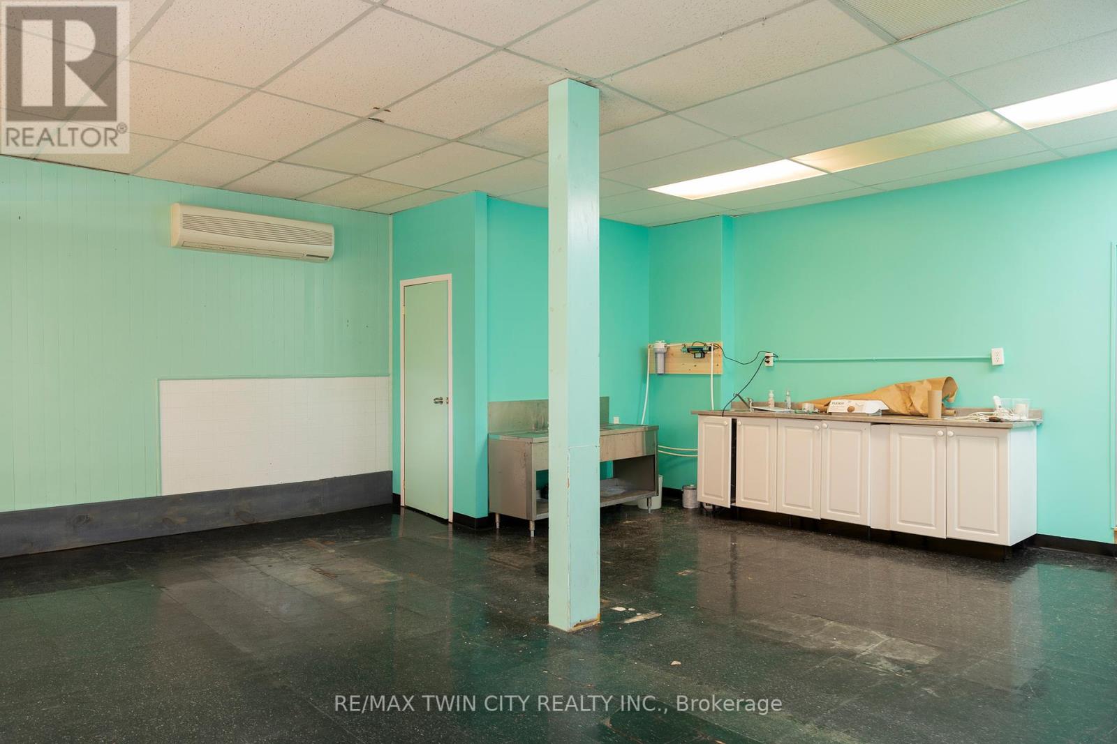 122 King Street Property Photo 3