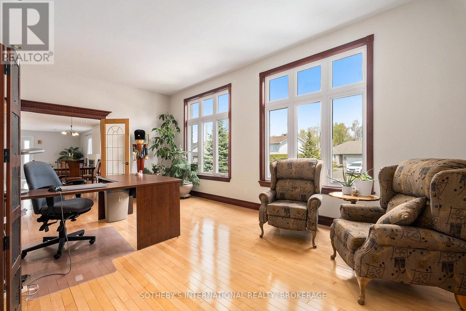 389 Albert Street Property Photo 4