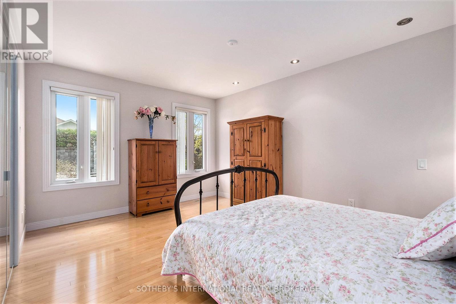 389 Albert Street Property Photo 27