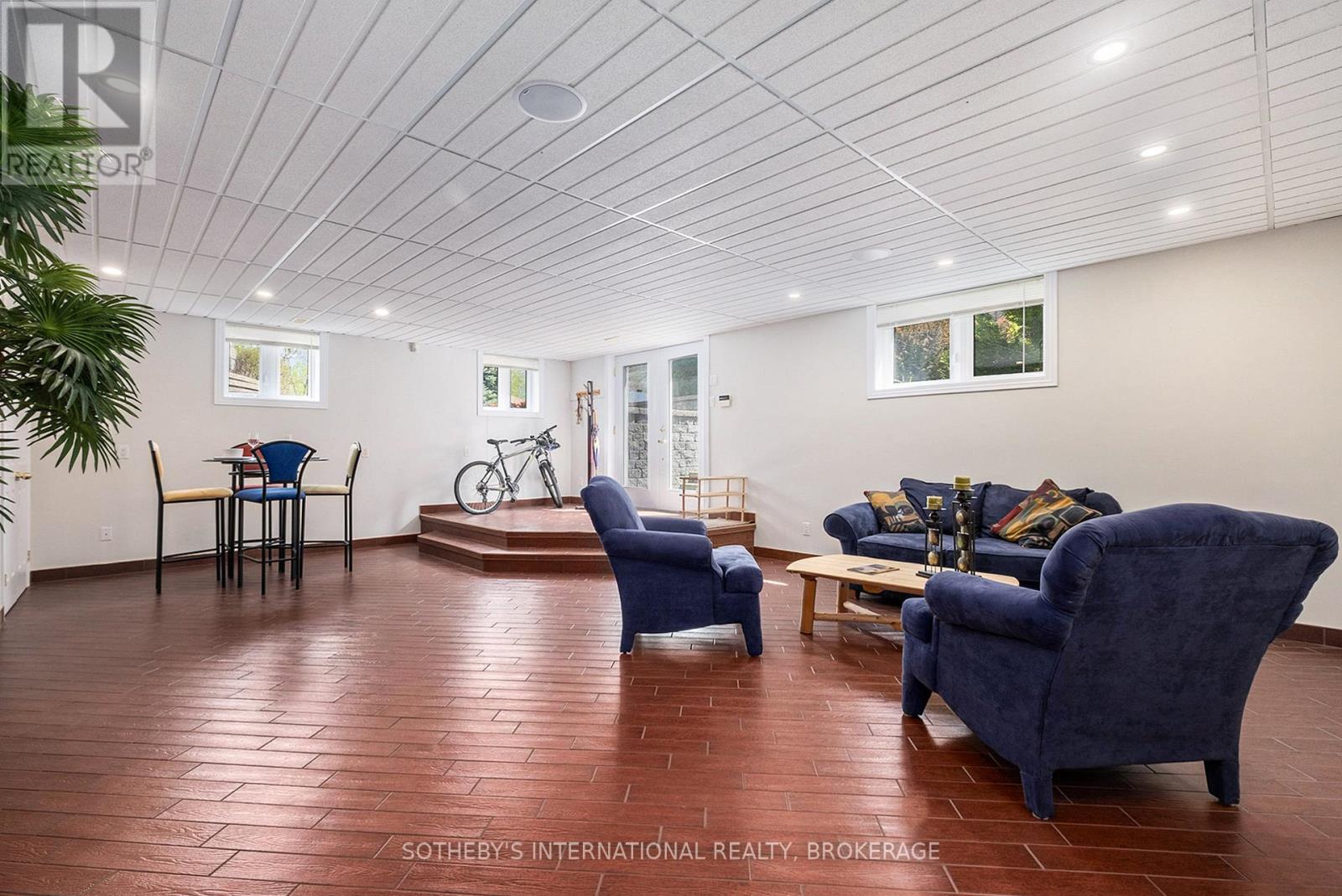 389 Albert Street Property Photo 30