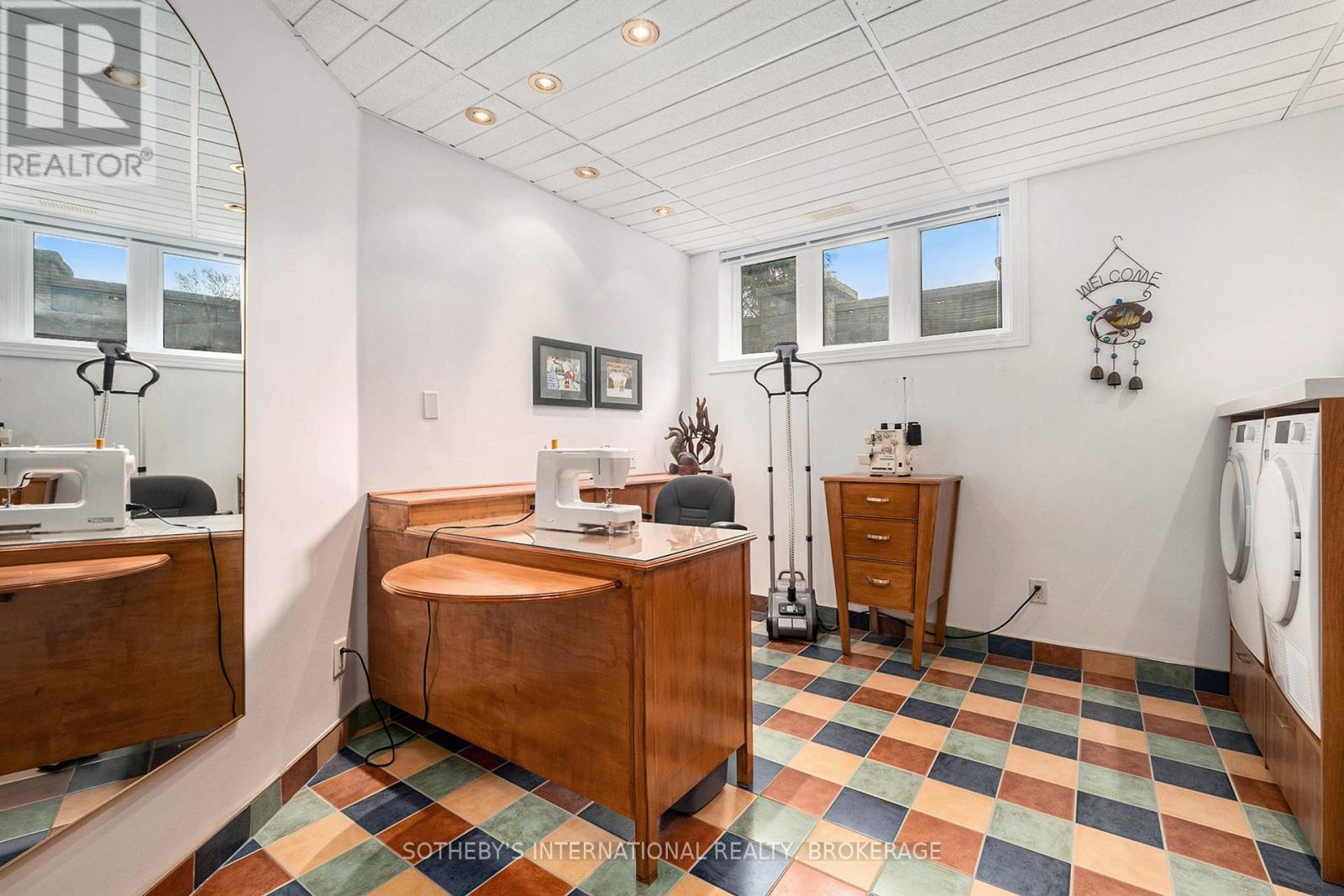 389 Albert Street Property Photo 39