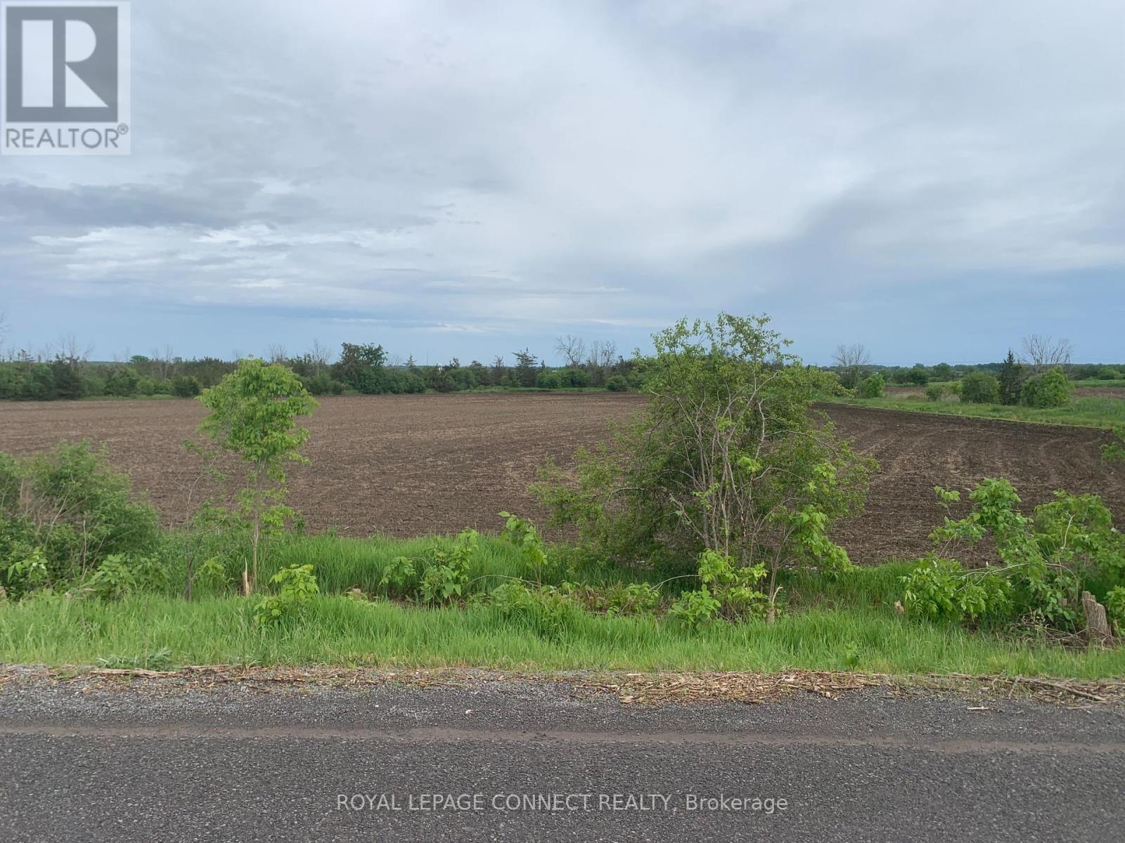 208 Drive In Road Property Photo 2