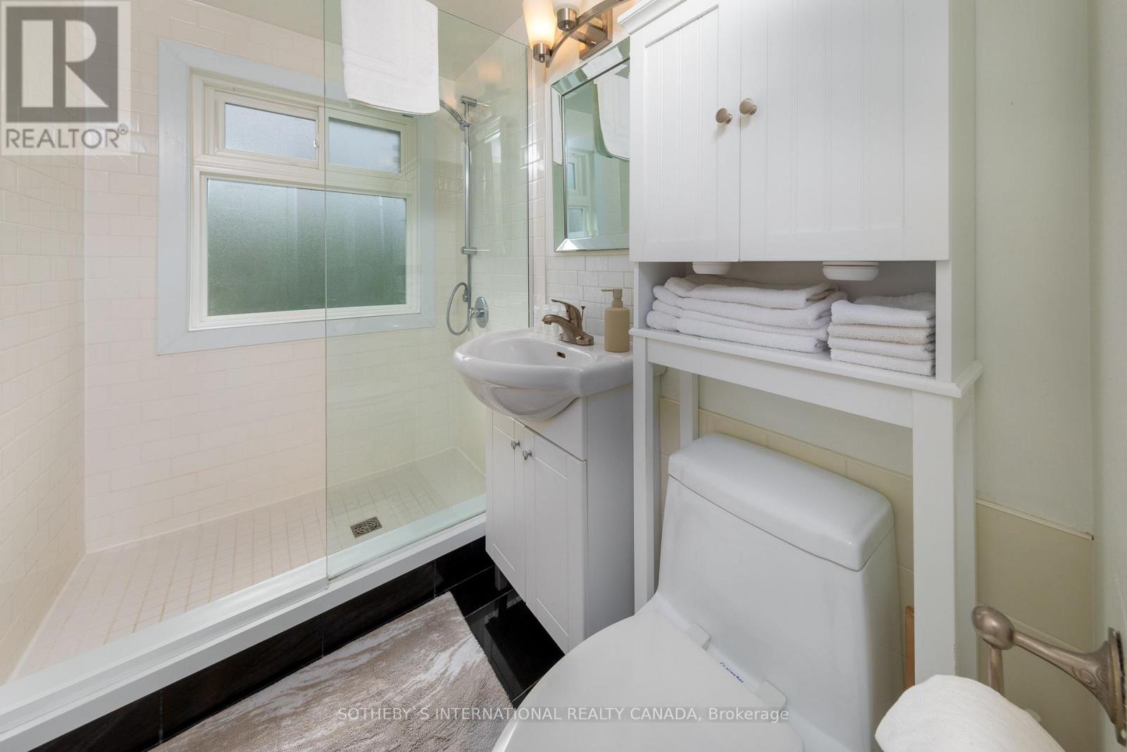 8 Starr Place Property Photo 23