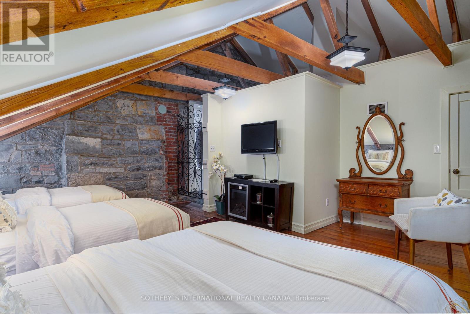 8 Starr Place Property Photo 26