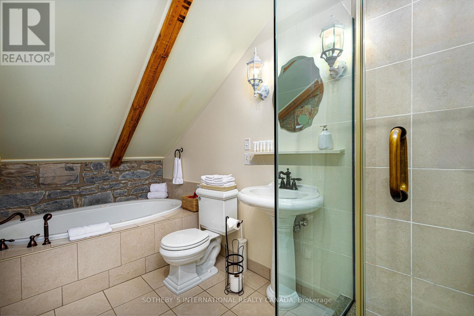 8 Starr Place Property Photo 29
