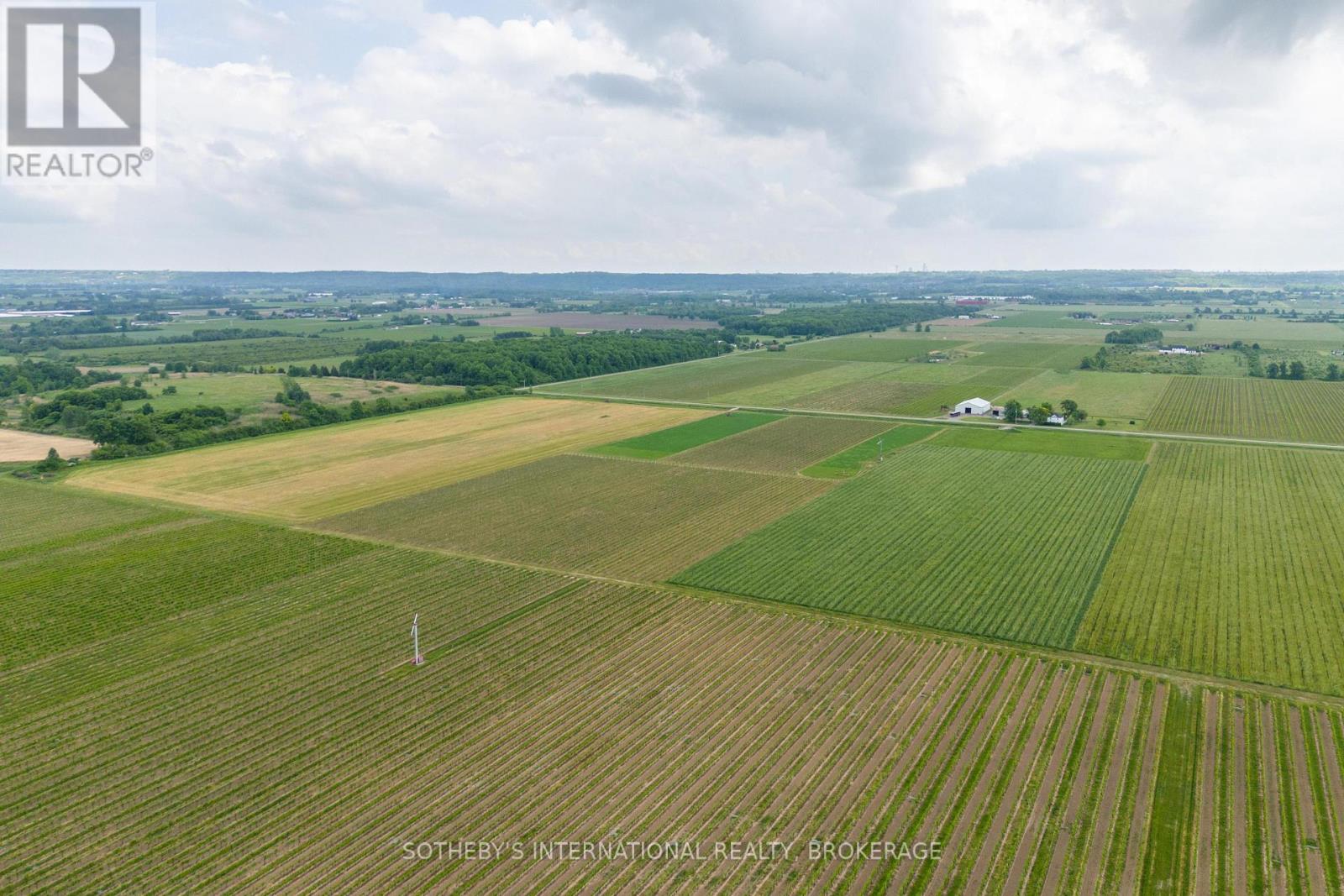 500 Line 5 Road Property Photo 8