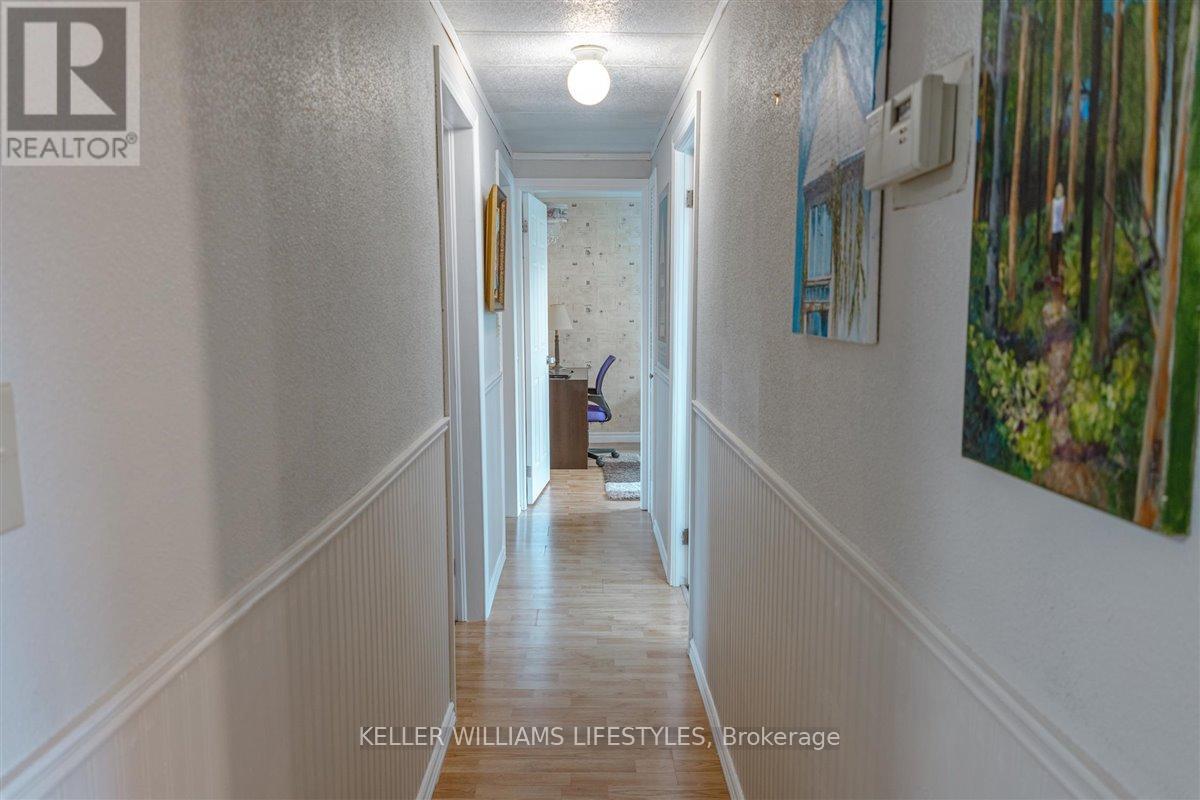 239 Southwind Court Property Photo 6