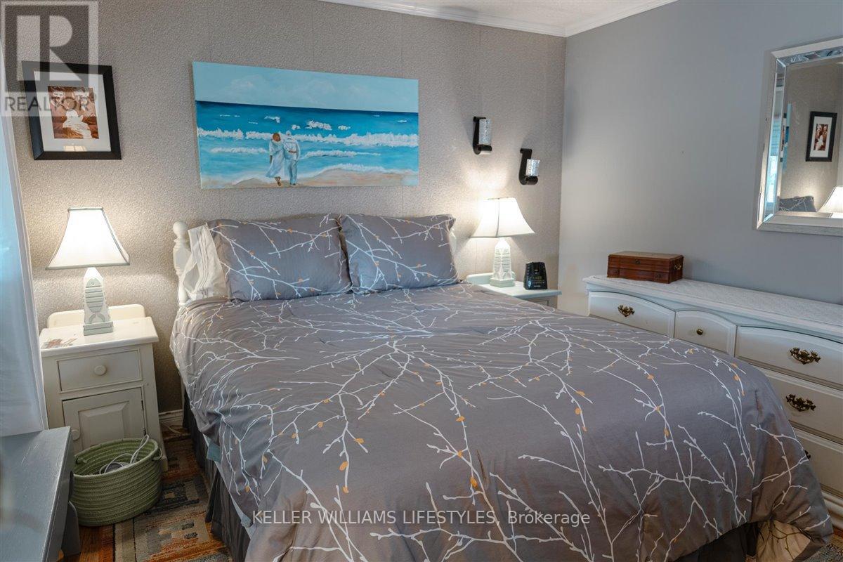 239 Southwind Court Property Photo 12