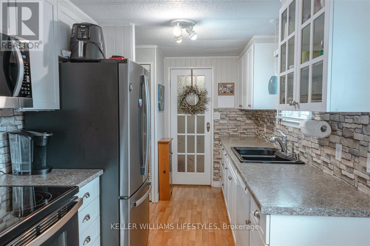239 Southwind Court Property Photo 17