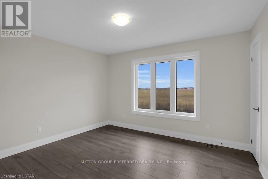 252 Leitch Street Property Photo 21