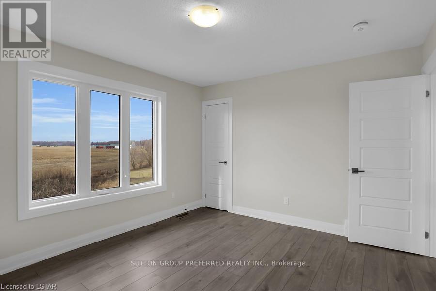 252 Leitch Street Property Photo 22