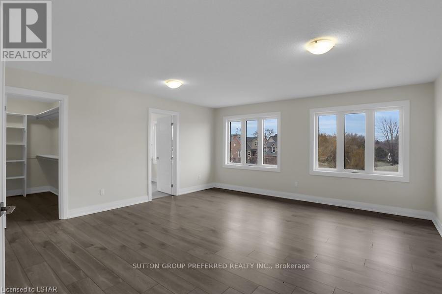 252 Leitch Street Property Photo 31