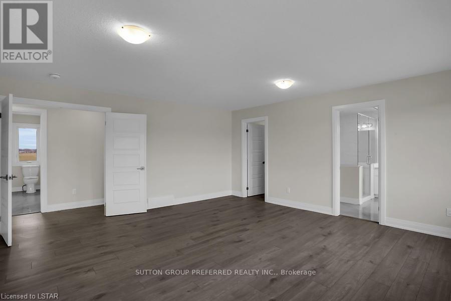 252 Leitch Street Property Photo 32