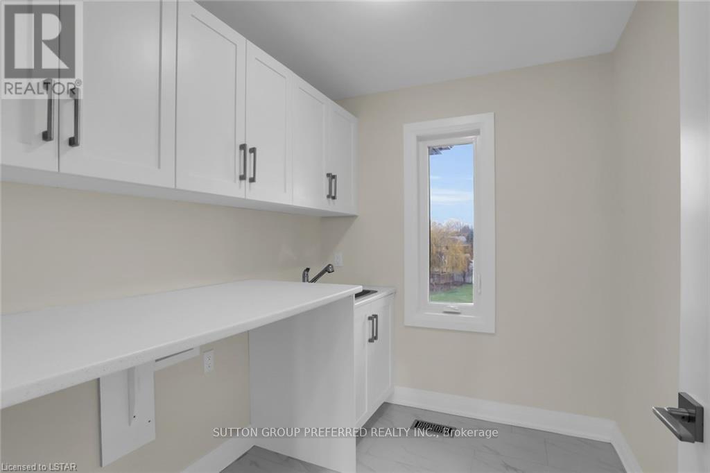 252 Leitch Street Property Photo 36