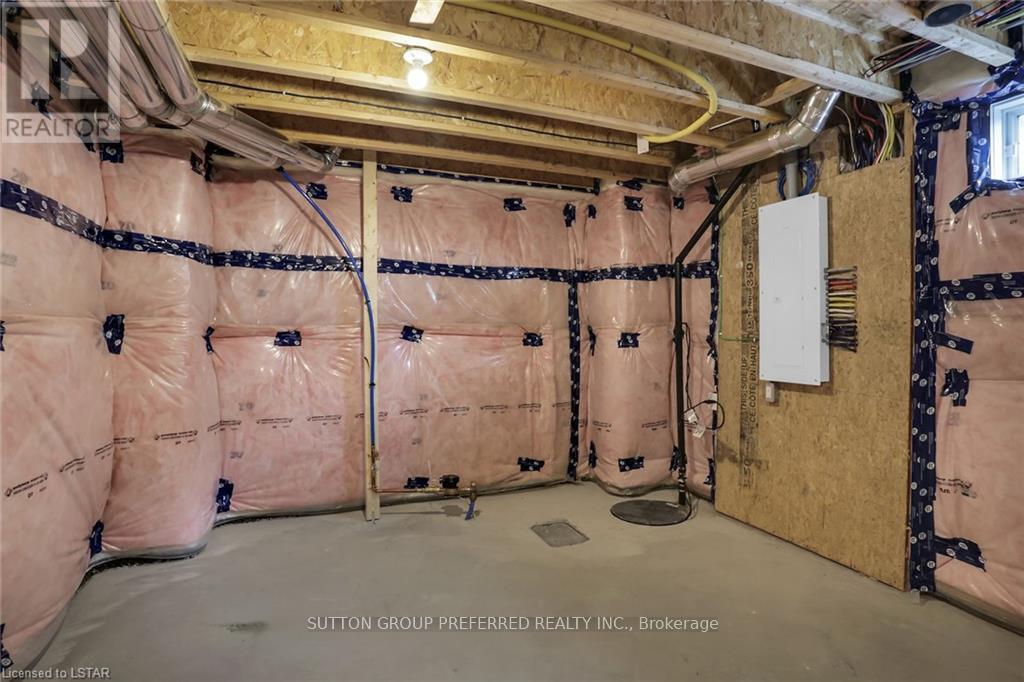 252 Leitch Street Property Photo 39
