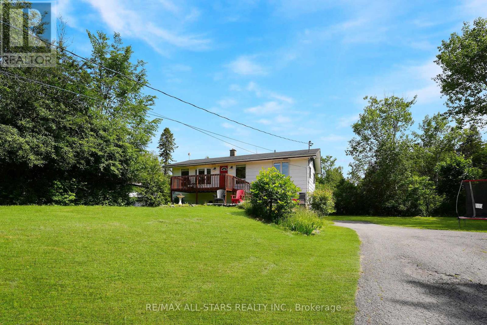 43 Sturgeon Glen Road Property Photo 4