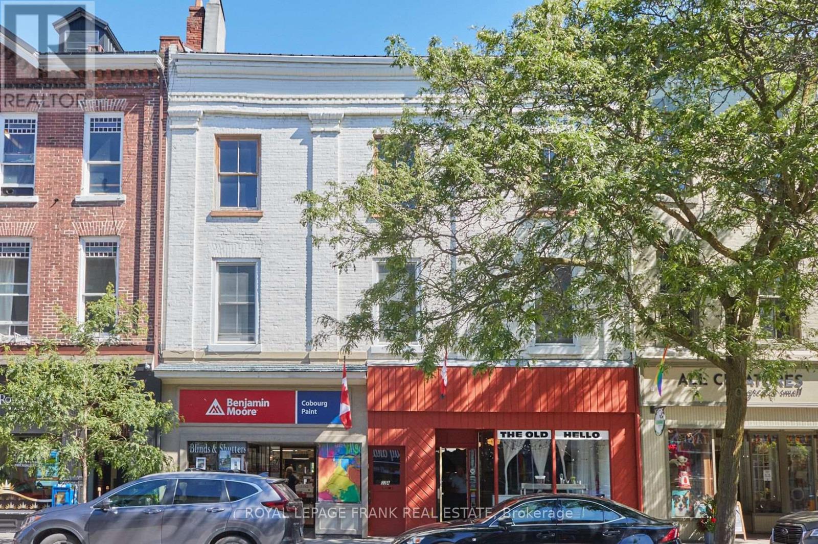 32-34 KING STREET W