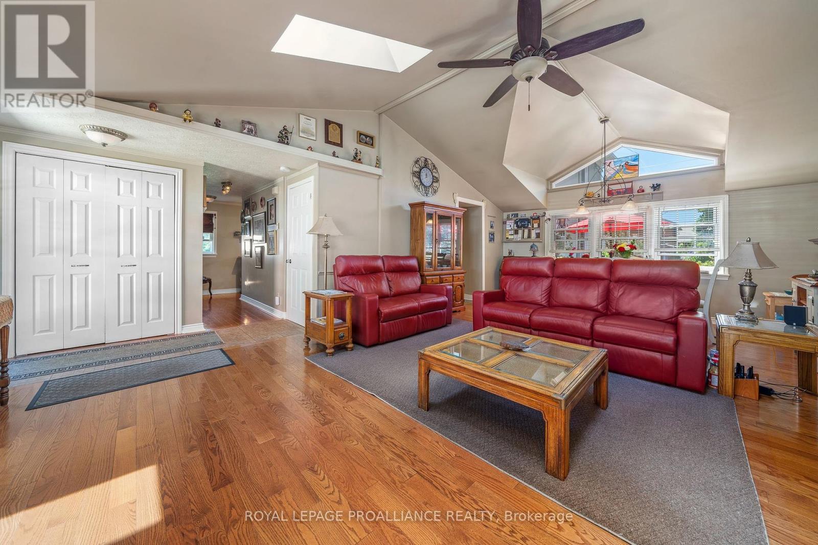 41 King Street Property Photo 18