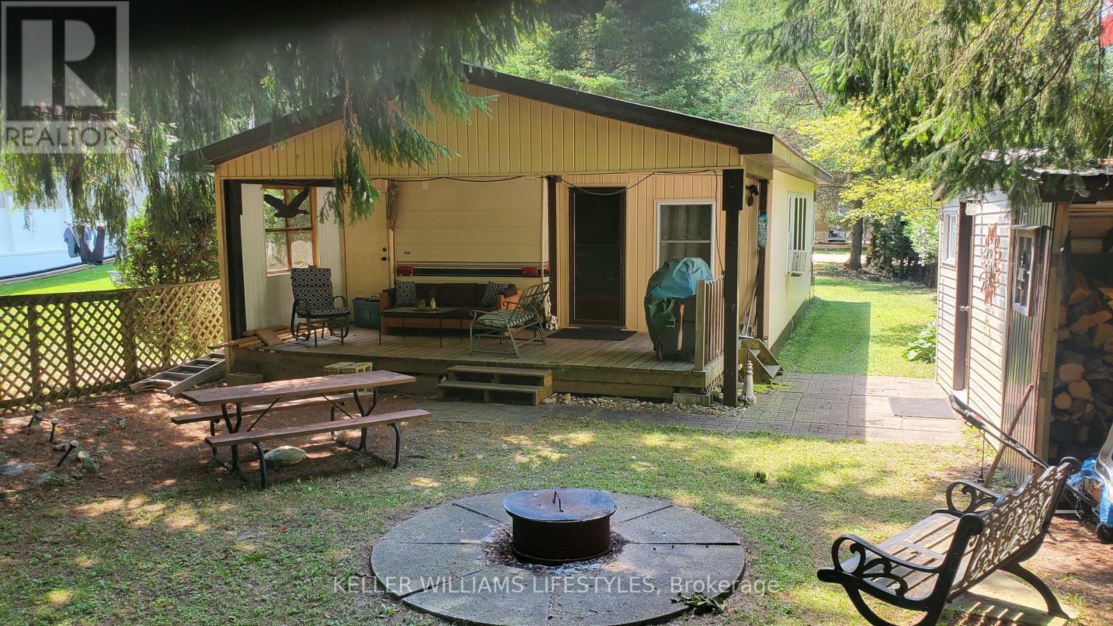 425 - 76735 Wildwood Line Property Photo 7