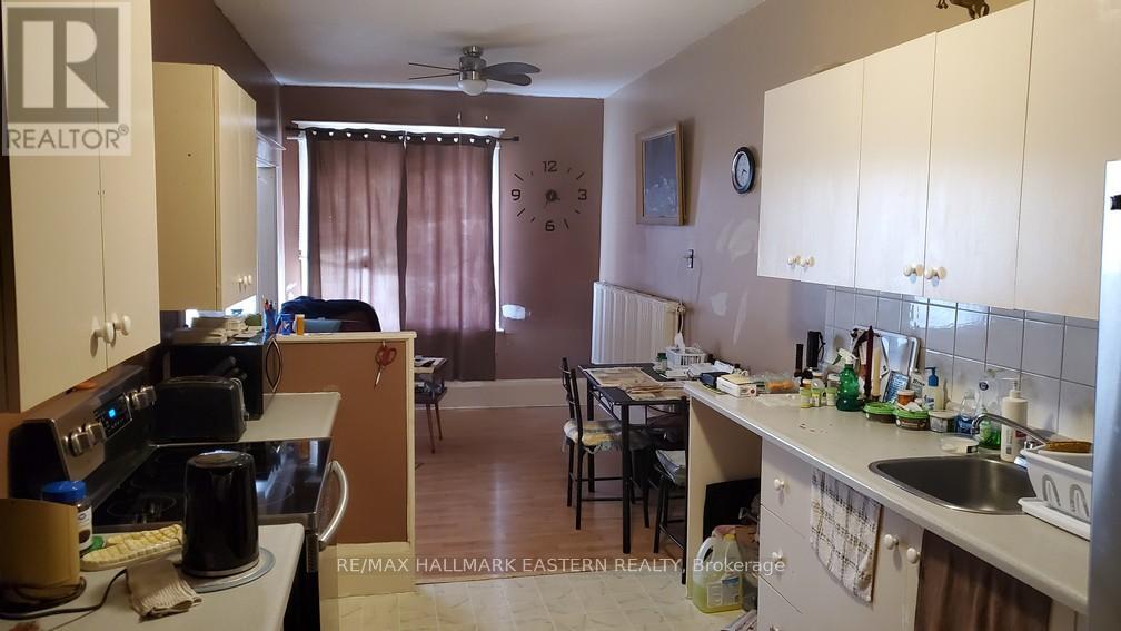 33 Colborne Street Property Photo 6
