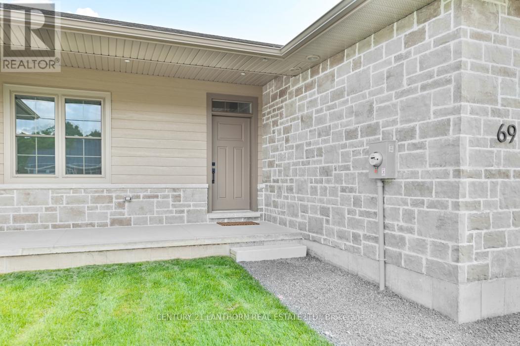 69 Seymour Street W Property Photo 3