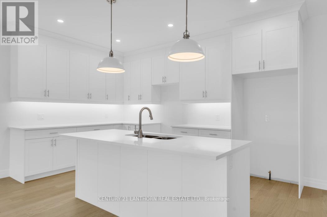 69 Seymour Street W Property Photo 16