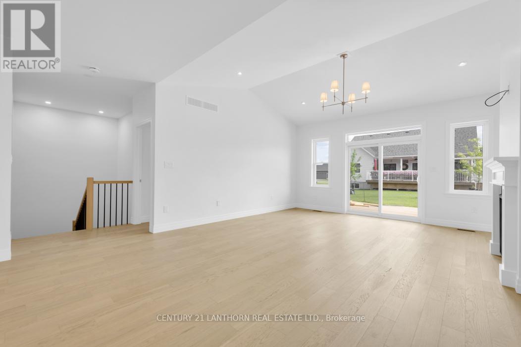 69 Seymour Street W Property Photo 22