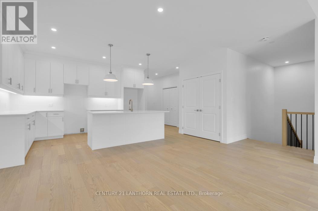 69 Seymour Street W Property Photo 23