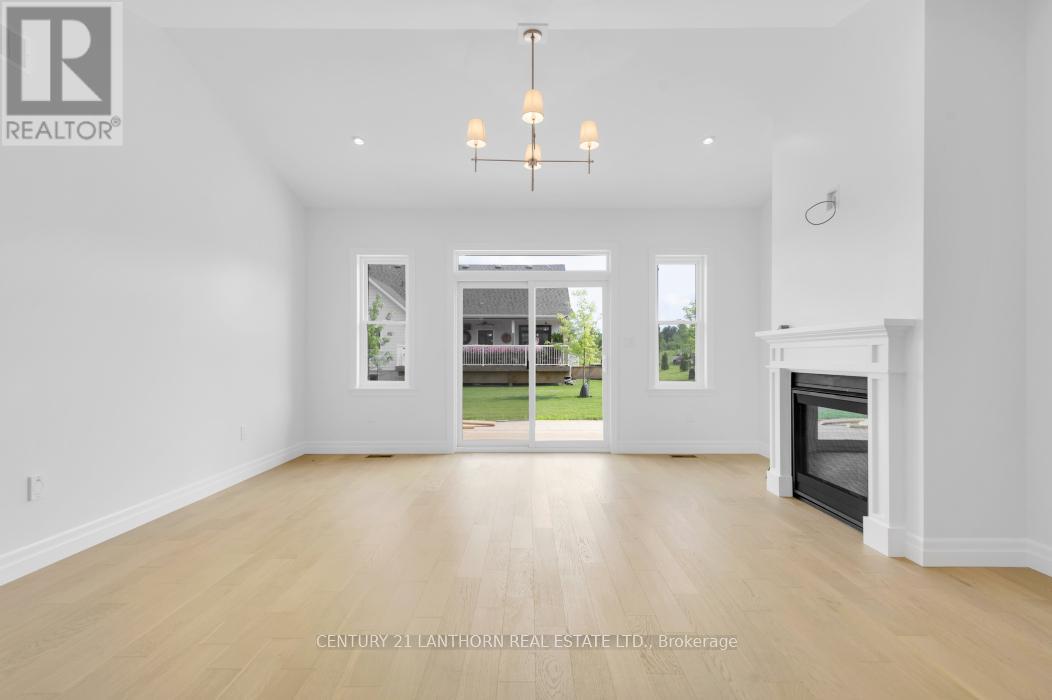 69 Seymour Street W Property Photo 24